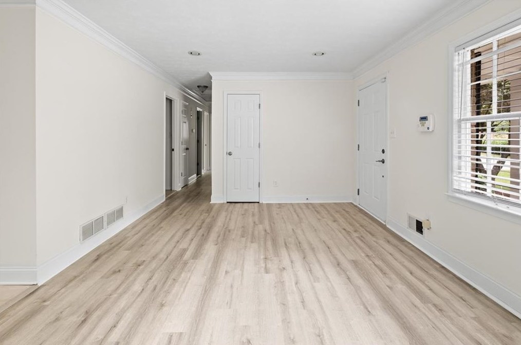 3710 Cooper Lake Rd, Smyrna GA  30082-3316 exterior