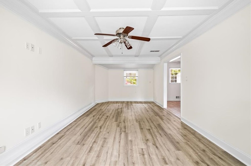 3710 Cooper Lake Rd, Smyrna GA  30082-3316 exterior