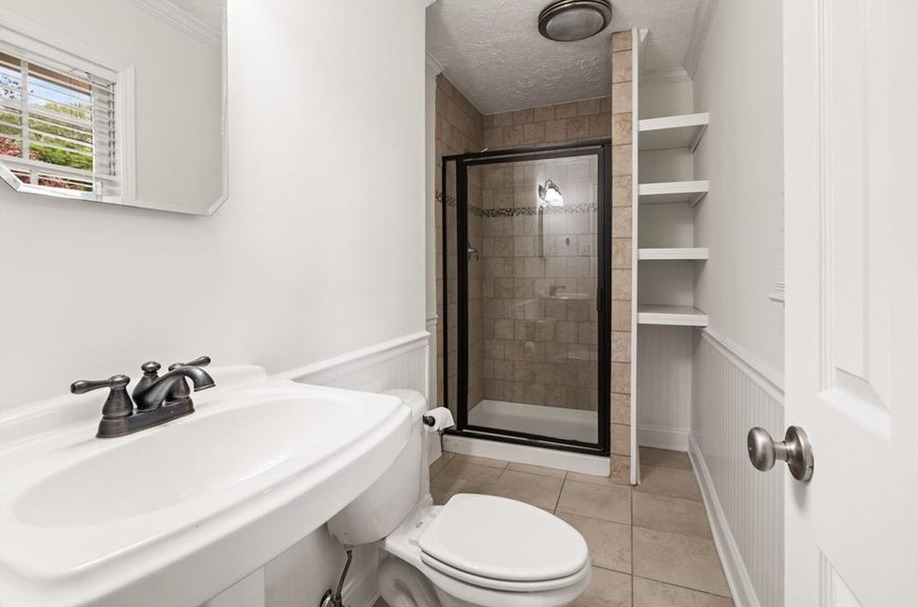 3710 Cooper Lake Rd, Smyrna GA  30082-3316 exterior