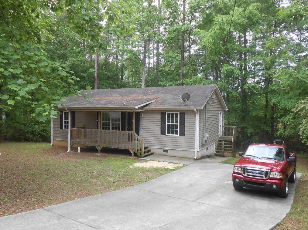 923 Graham Rd, Dallas, GA 30132-7480