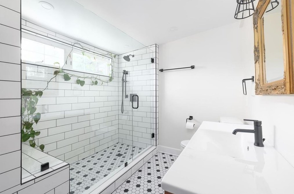 207 Lucerne St, Decatur GA 30030 exterior