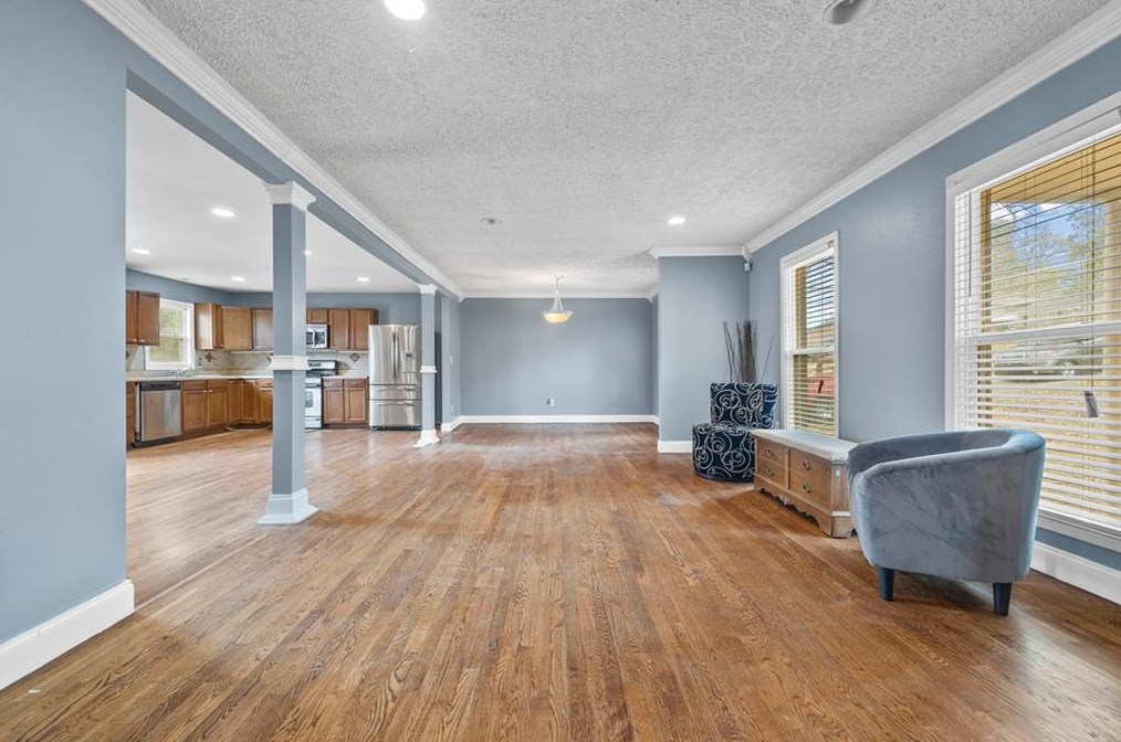 3233 Kingfisher Dr, Decatur, GA 30034-4219