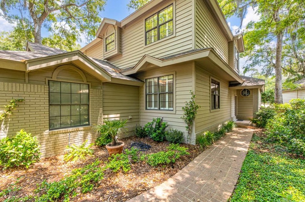 35 Bay Tree Ct, Brunswick, GA 31522-5202