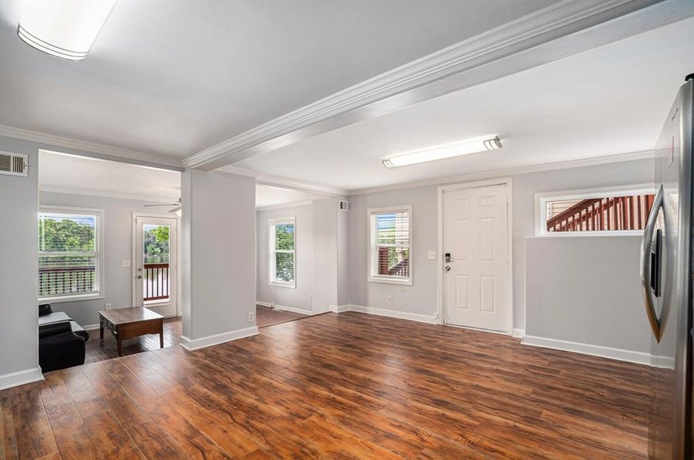 8486 Lake Dr, Lithonia GA  30039-6562 exterior