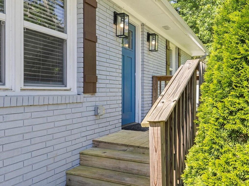 3151 Robin Rd, Decatur GA  30032-3719 exterior