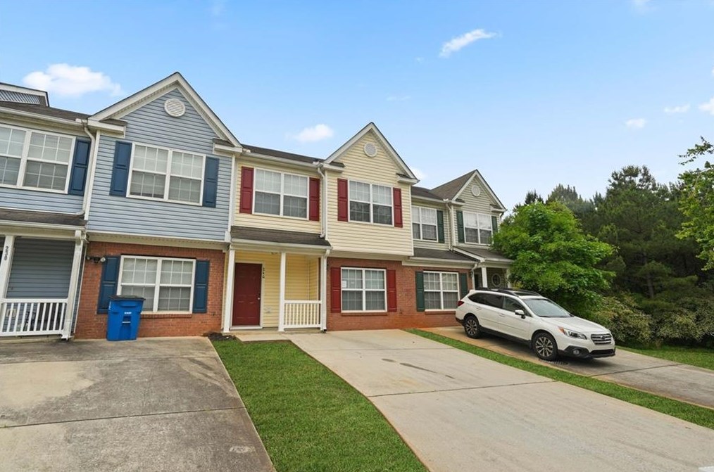 240 Chase Ln, Mcdonough, GA 30253-8655