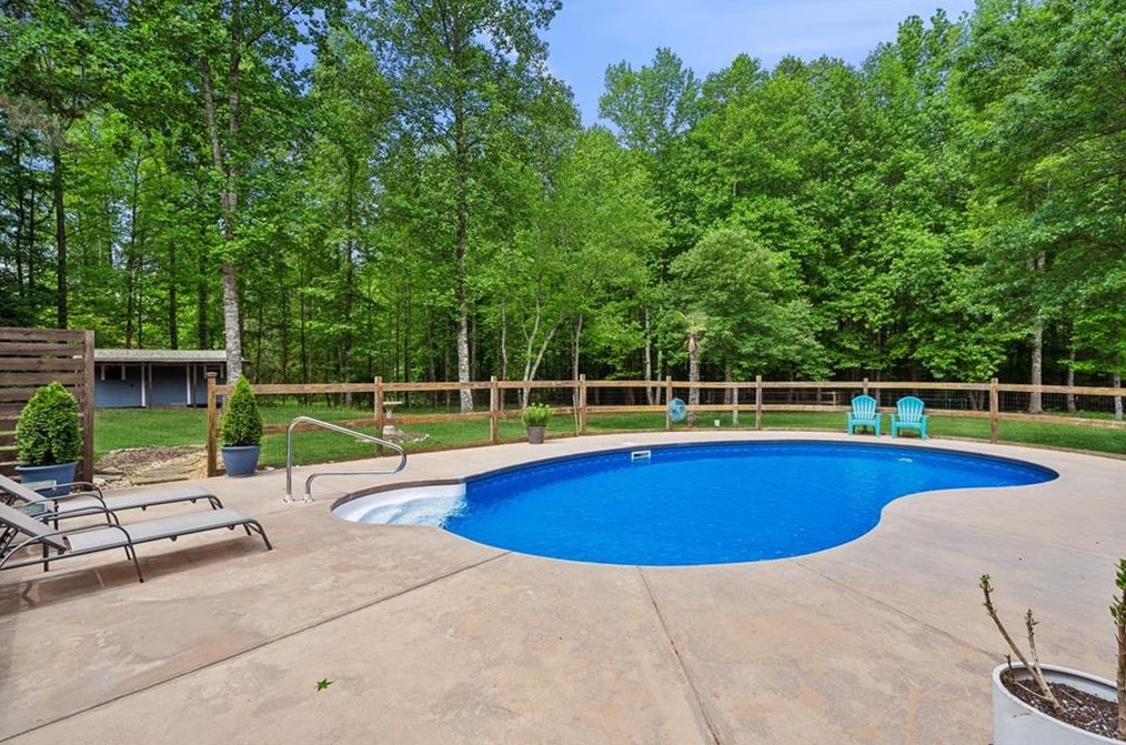 4140 Ponderosa Ln, Gainesville GA 30506-7300 exterior