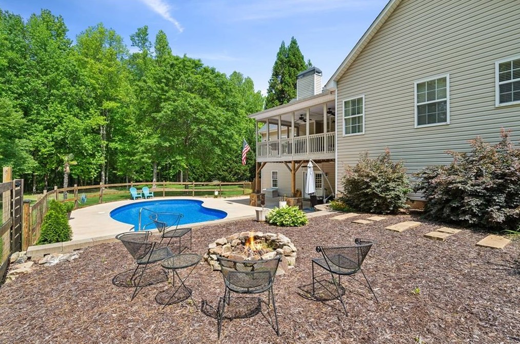 4140 Ponderosa Ln, Gainesville GA 30506-7300 exterior