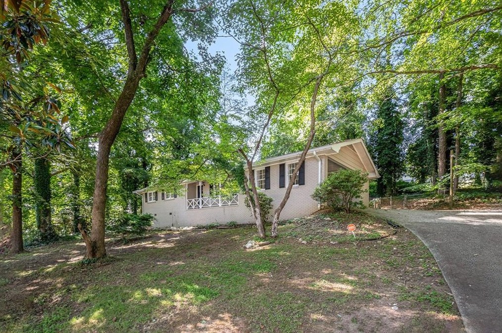 4402 Canary Ct, Lithia Springs, GA 30122-2009