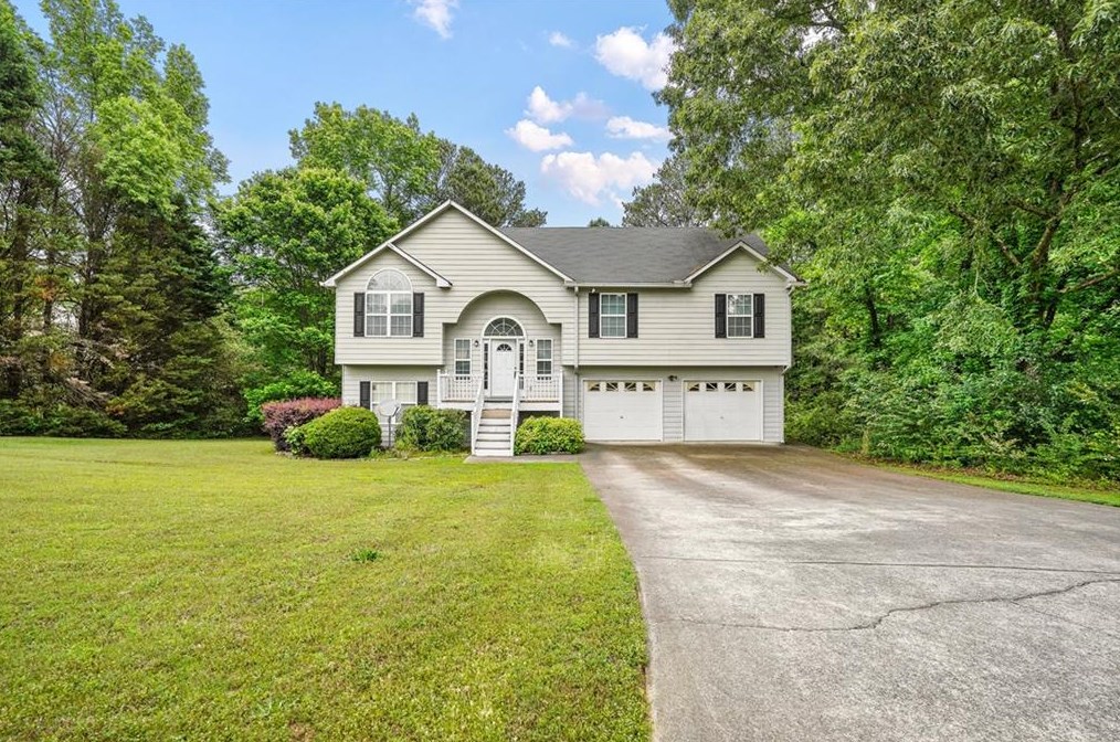 165 Charleston Pkwy, Dallas, GA 30157-6398