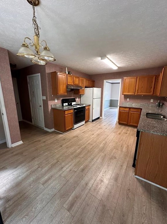 3219 Roundfield Cir, Duluth, GA 30096-7707