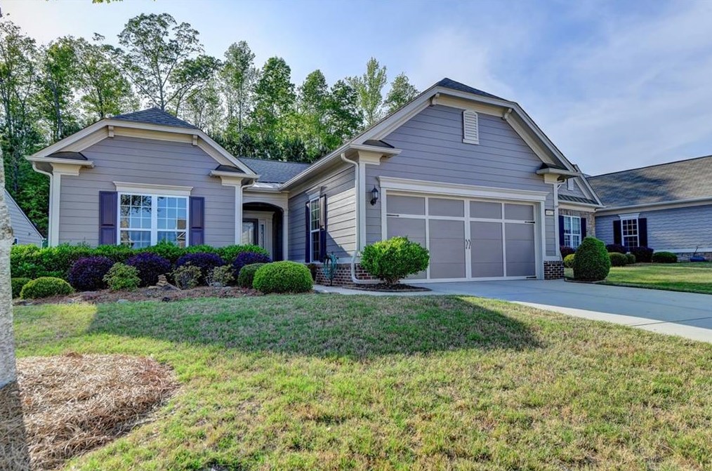 6662 Fawn Meadow Ln, Hoschton, GA 30548-8279