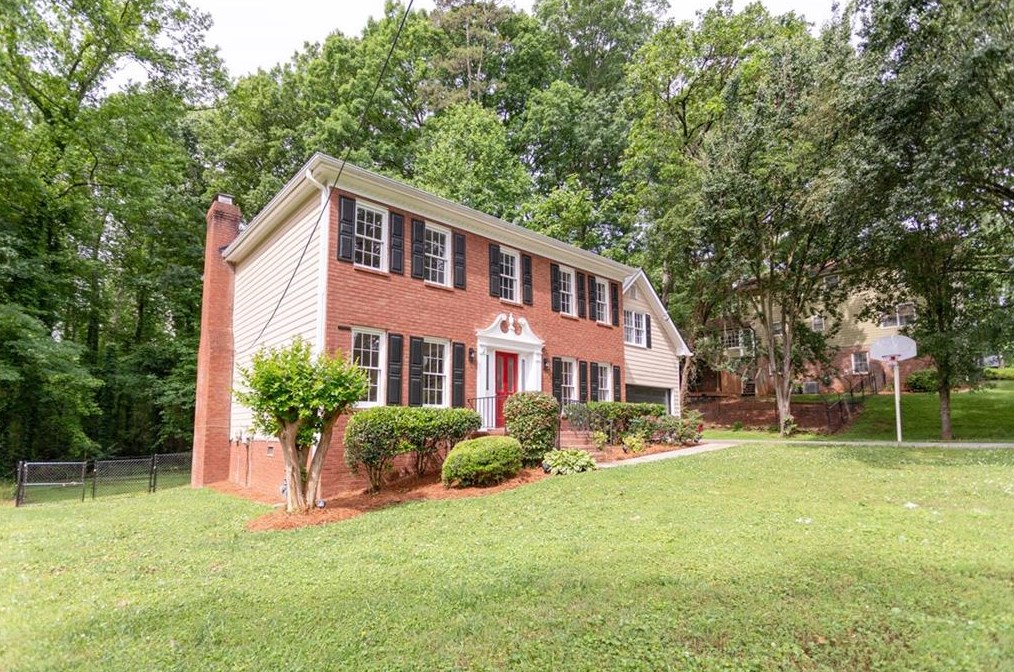 2698 Colony Cir, Lithonia, GA 30078-2773
