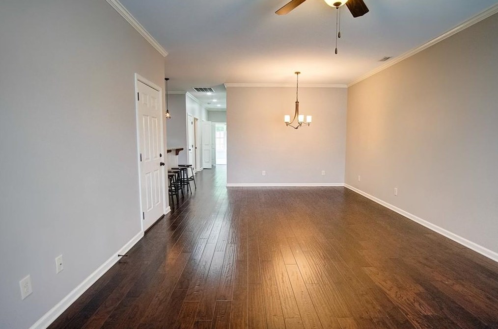 141 Kensington Dr, Calhoun, GA 30701-3993