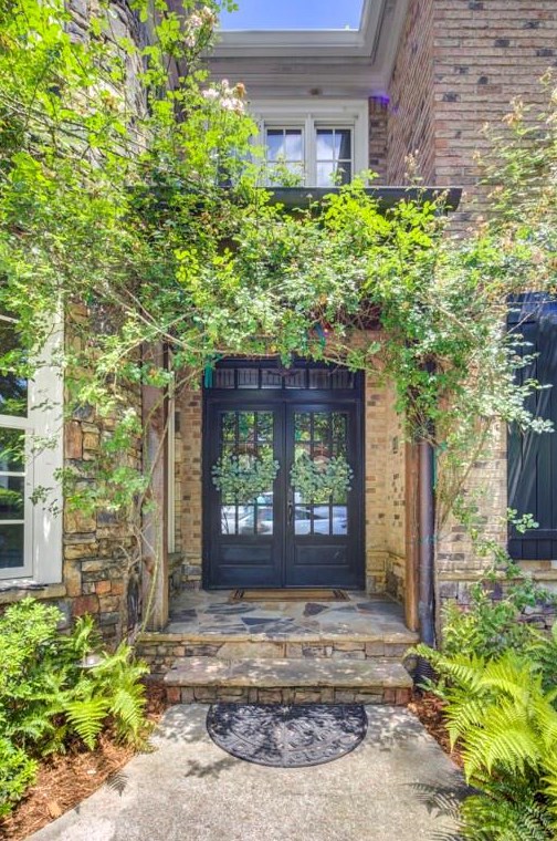 2255 Parkwood Place Ct, Smyrna, GA 30080-5990