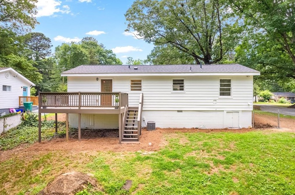 2805 Old Concord Rd, Smyrna GA  30082-2044 exterior