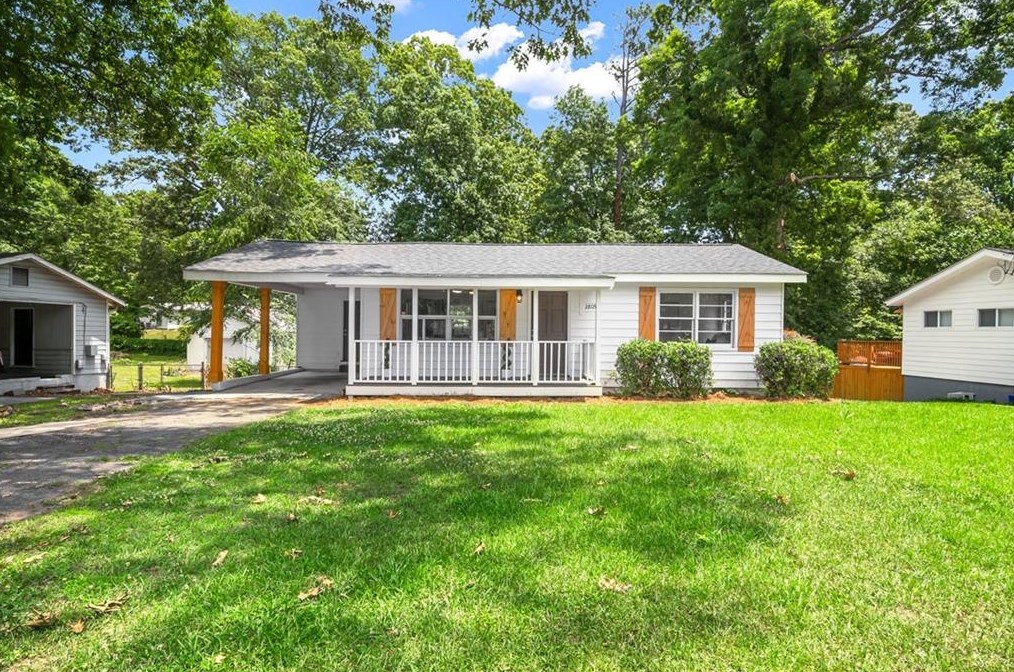 2805 Old Concord Rd, Smyrna GA  30082-2044 exterior
