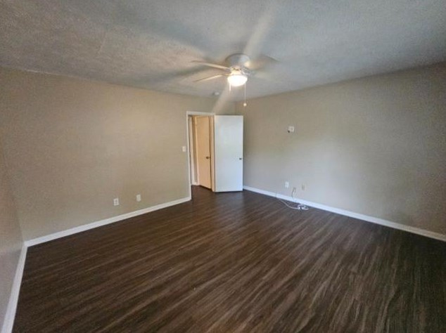 1009 Cedar Ave, Atlanta GA  30344-3740 exterior
