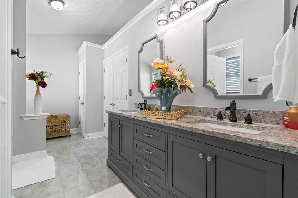 2735 Matlin Way, Buford GA  30519-6912 exterior