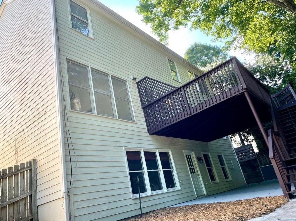 10895 Glenbarr Dr, Duluth GA 30097-7876 exterior