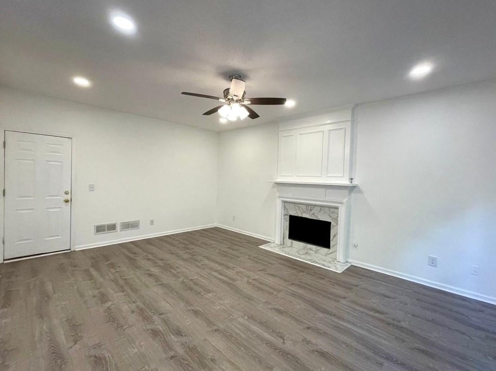 10895 Glenbarr Dr, Duluth GA 30097-7876 exterior