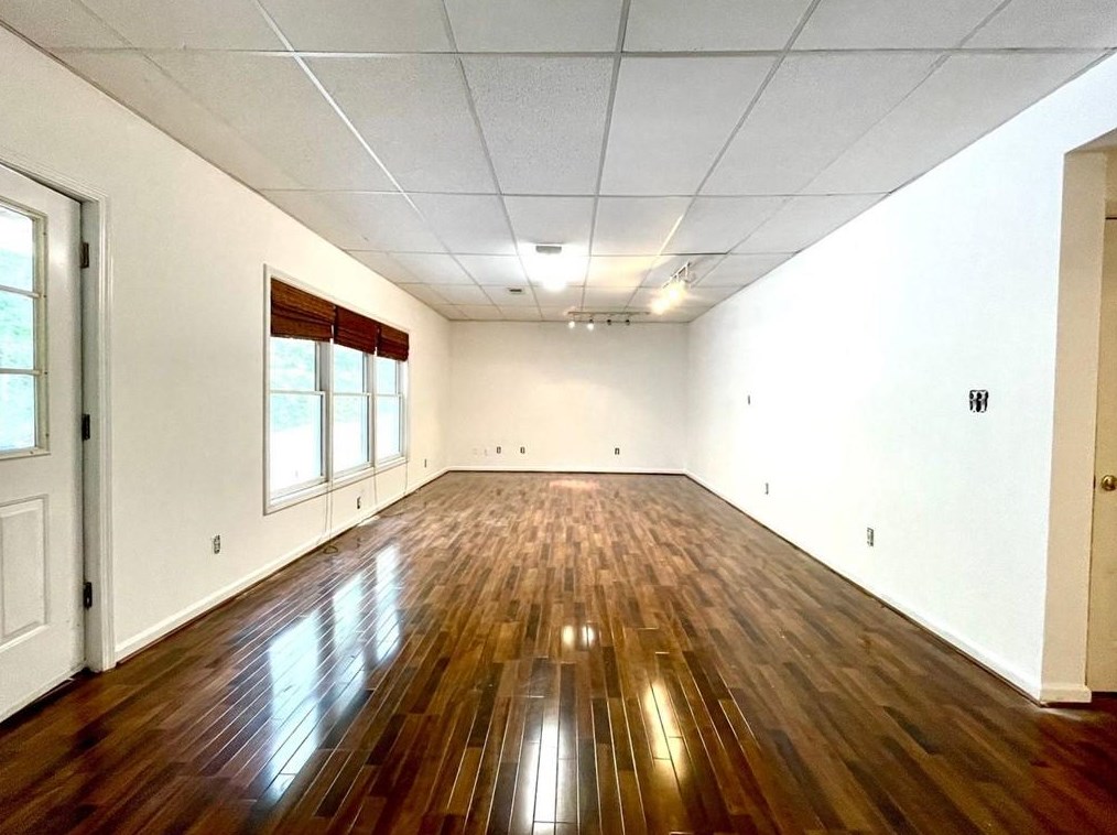 10895 Glenbarr Dr, Duluth GA 30097-7876 exterior