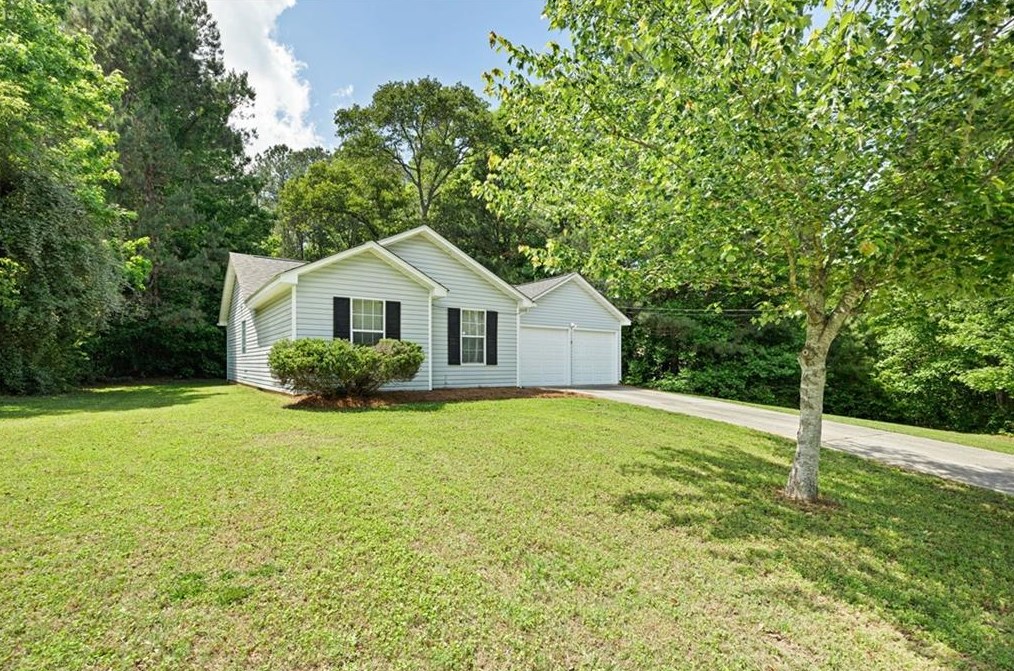 237 Carrie Dr, Dallas, GA 30157-7127
