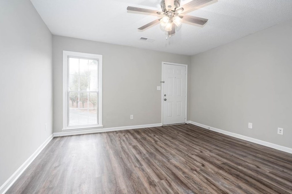 1166 Booth Road Ext, Marietta GA  30008-3870 exterior