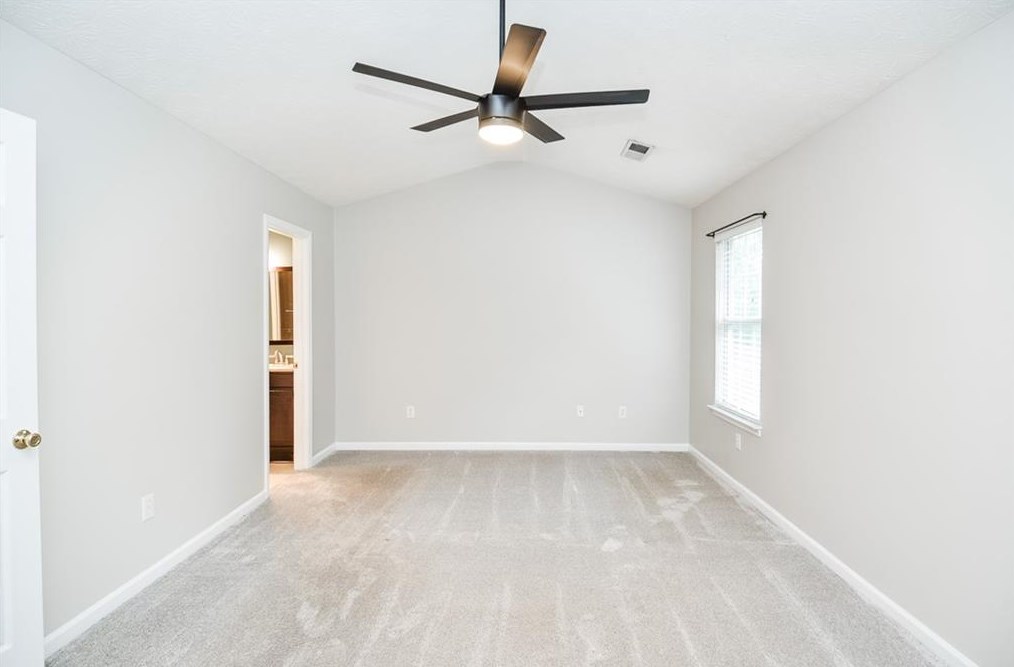 2305 Ashton Dr, Roswell GA  30076-4233 exterior