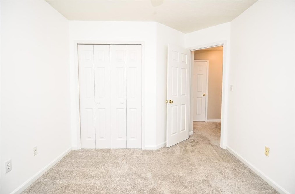 2305 Ashton Dr, Roswell GA  30076-4233 exterior