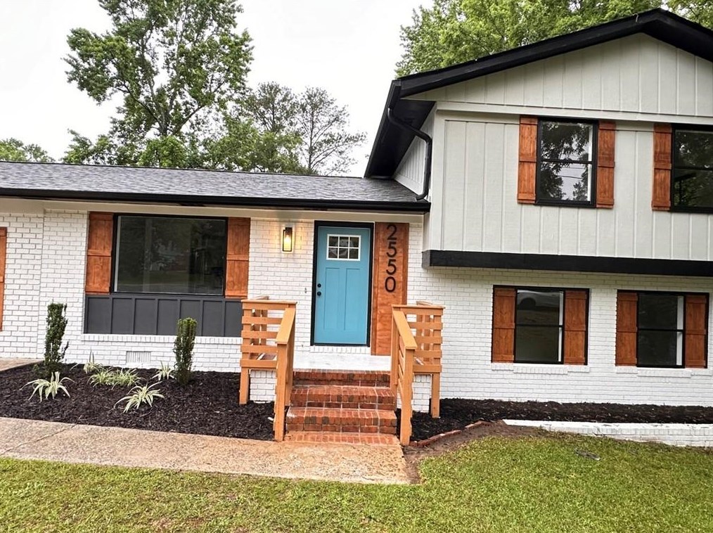 2550 Saratoga Dr, Macon, GA 31211-2327