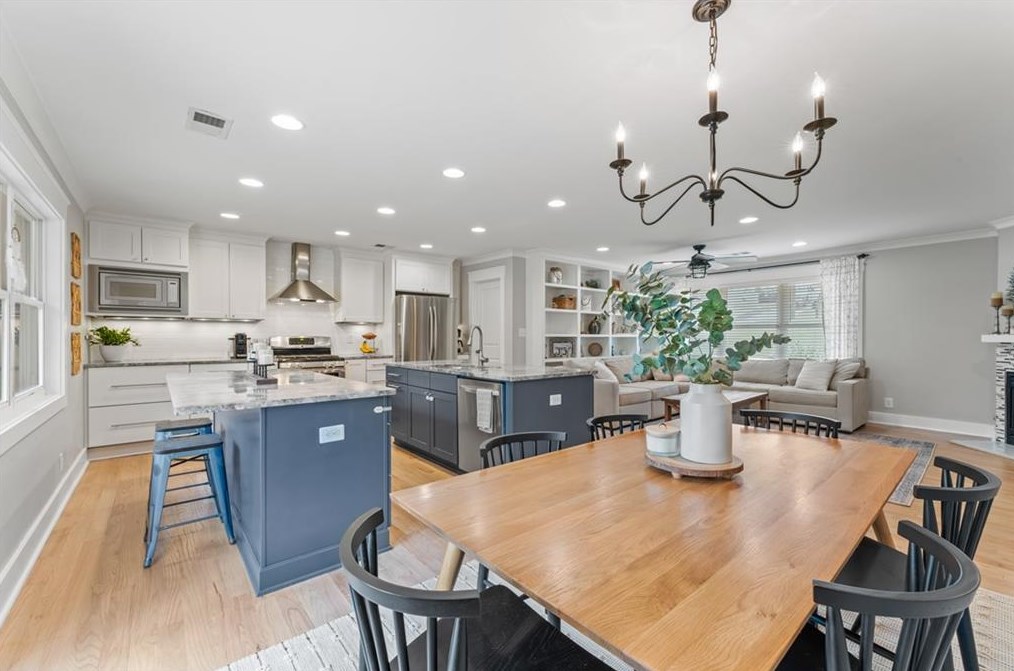 3032 Skyland Dr, Atlanta GA  30341-4726 exterior
