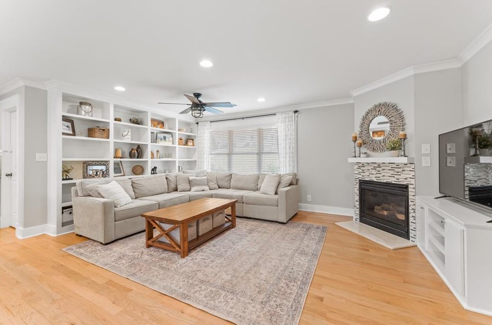 3032 Skyland Dr, Atlanta GA  30341-4726 exterior