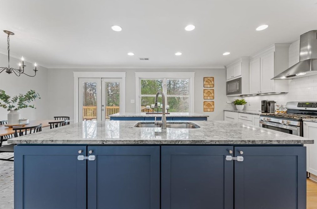3032 Skyland Dr, Atlanta GA  30341-4726 exterior