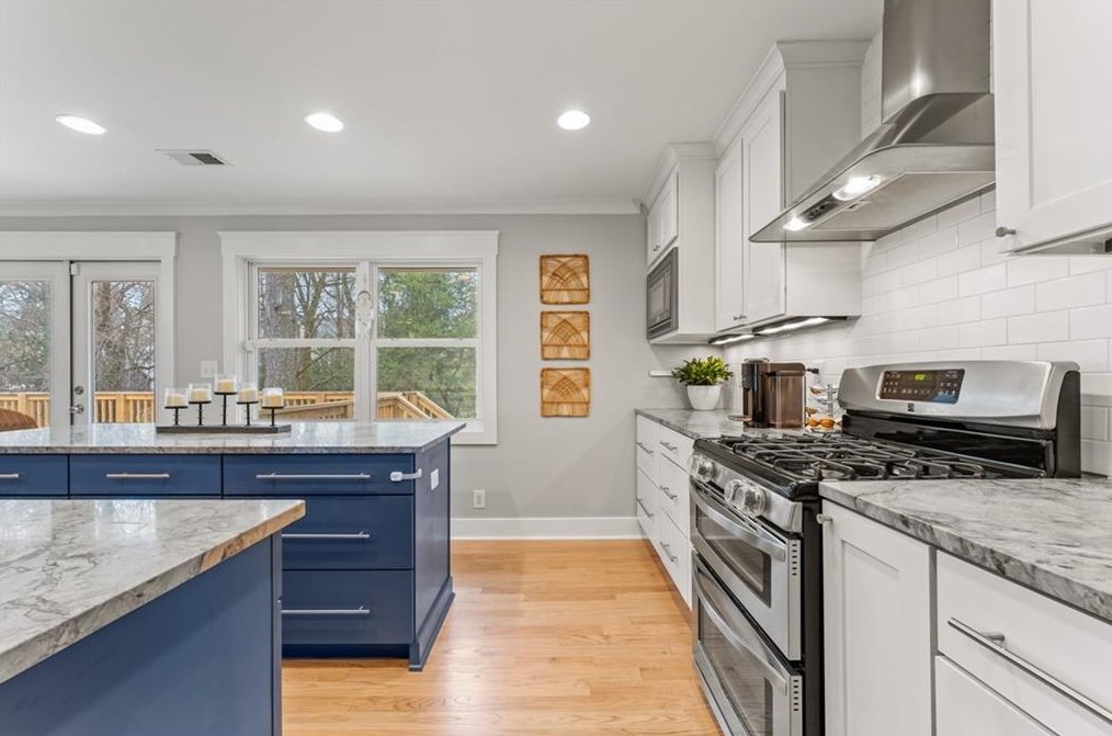 3032 Skyland Dr, Atlanta GA  30341-4726 exterior