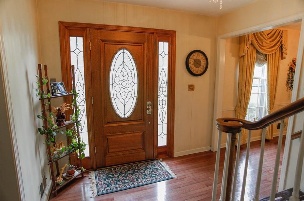 4066 Shady Cir, Lilburn, GA 30047-2640