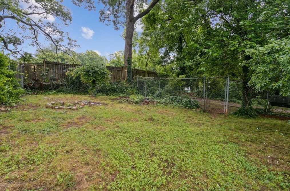 114 Whitefoord Ave, Atlanta GA  30307-2801 exterior
