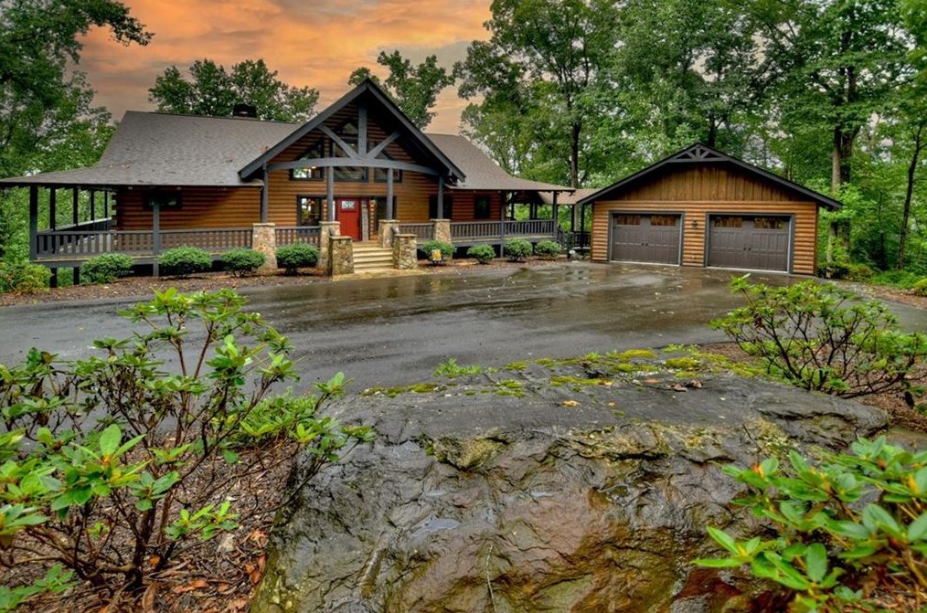 808 Greystone Trce, Ellijay, GA 30536-1994