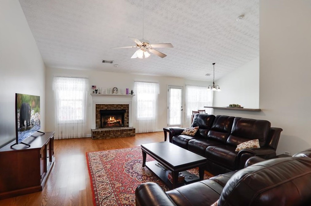 573 Stoneland Pl, Lawrenceville, GA 30046-7742