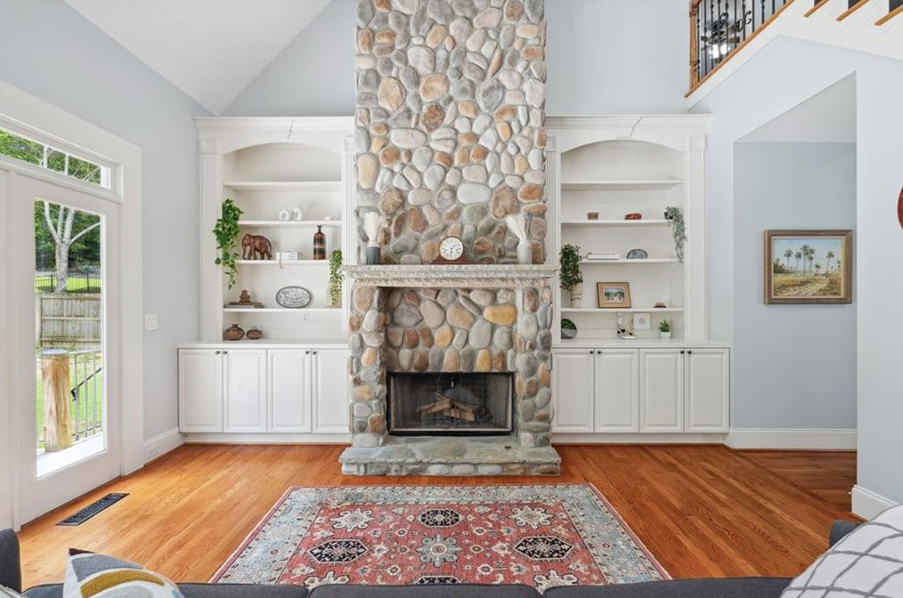 656 Chestatee Creek Dr, Acworth GA  30101-3599 exterior