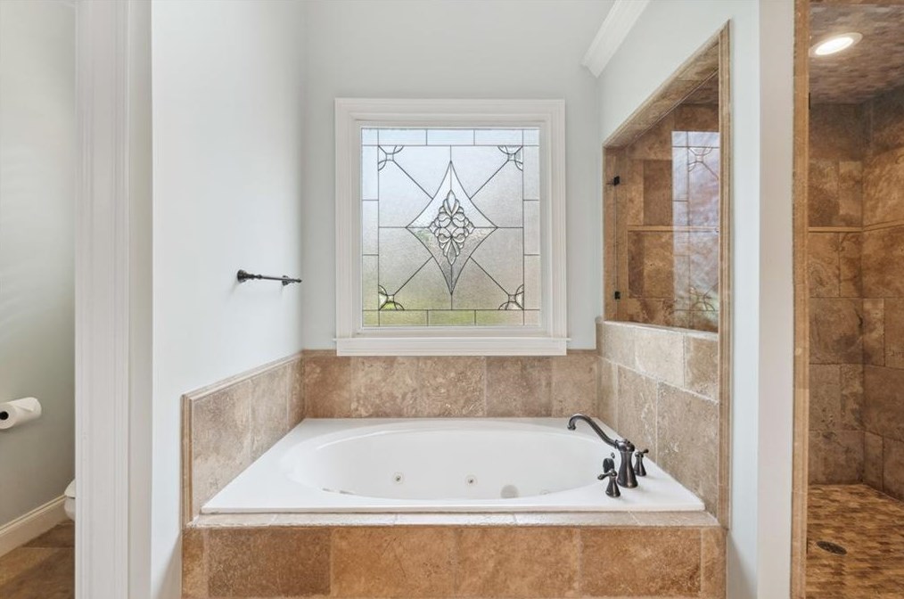 656 Chestatee Creek Dr, Acworth GA  30101-3599 exterior