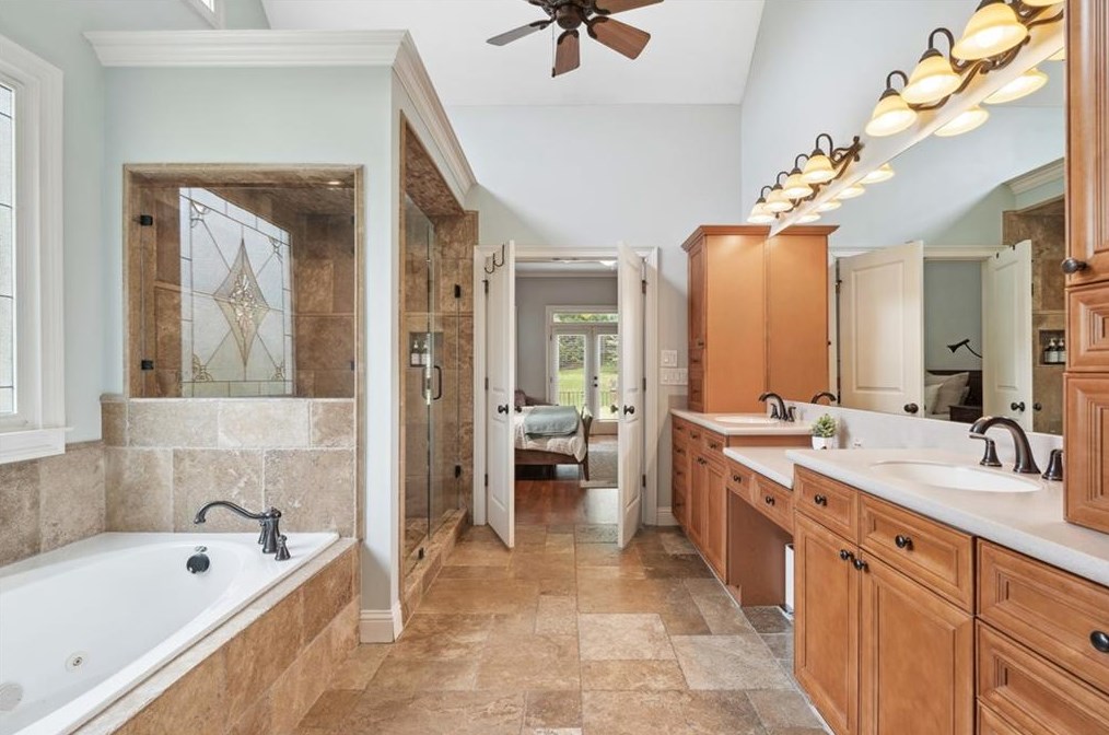 656 Chestatee Creek Dr, Acworth GA  30101-3599 exterior