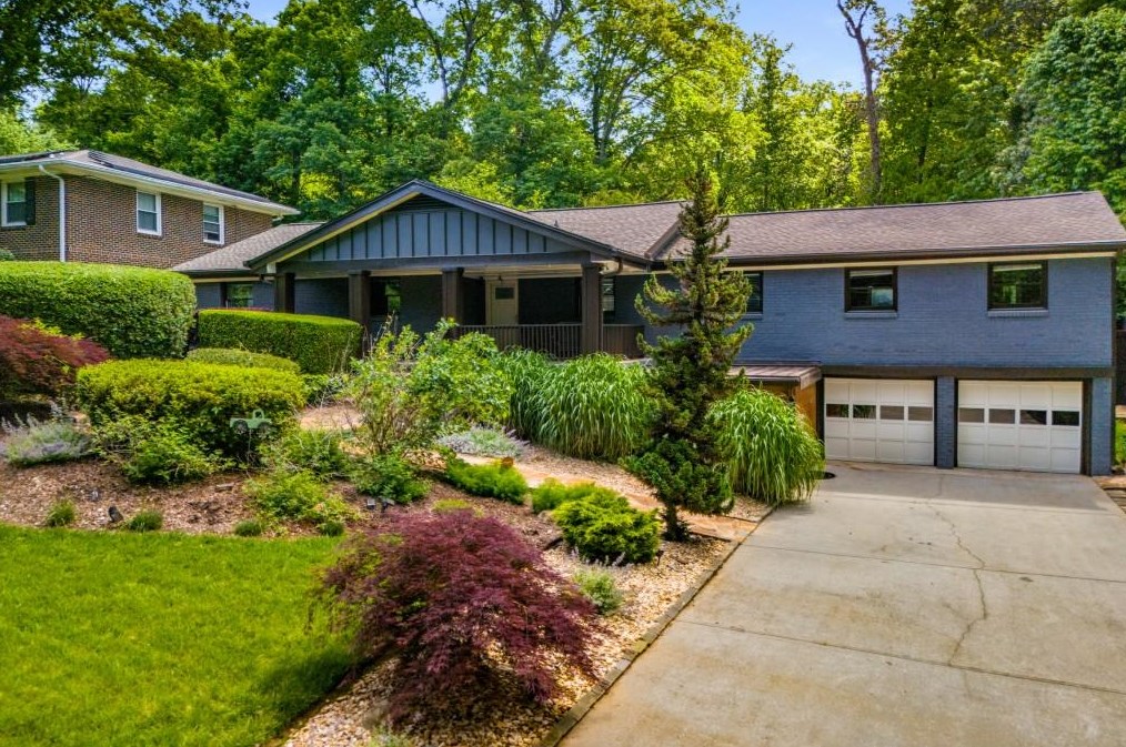 1055 Vistavia Cir, Decatur, GA 30033