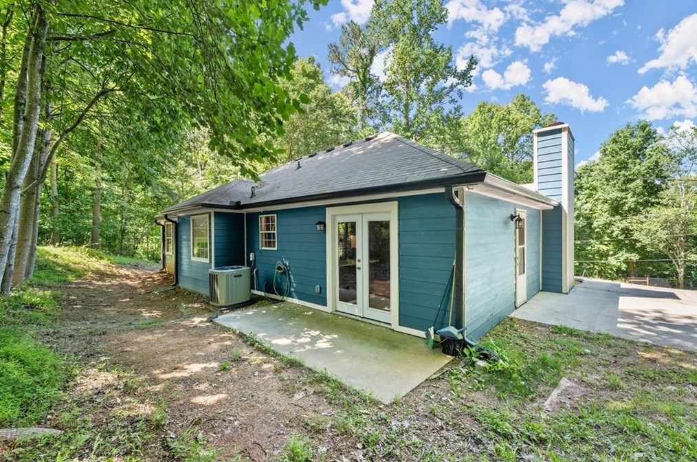 3208 Navajo Cir, Gainesville GA 30501-7562 exterior