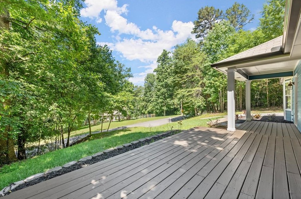 3208 Navajo Cir, Gainesville GA 30501-7562 exterior