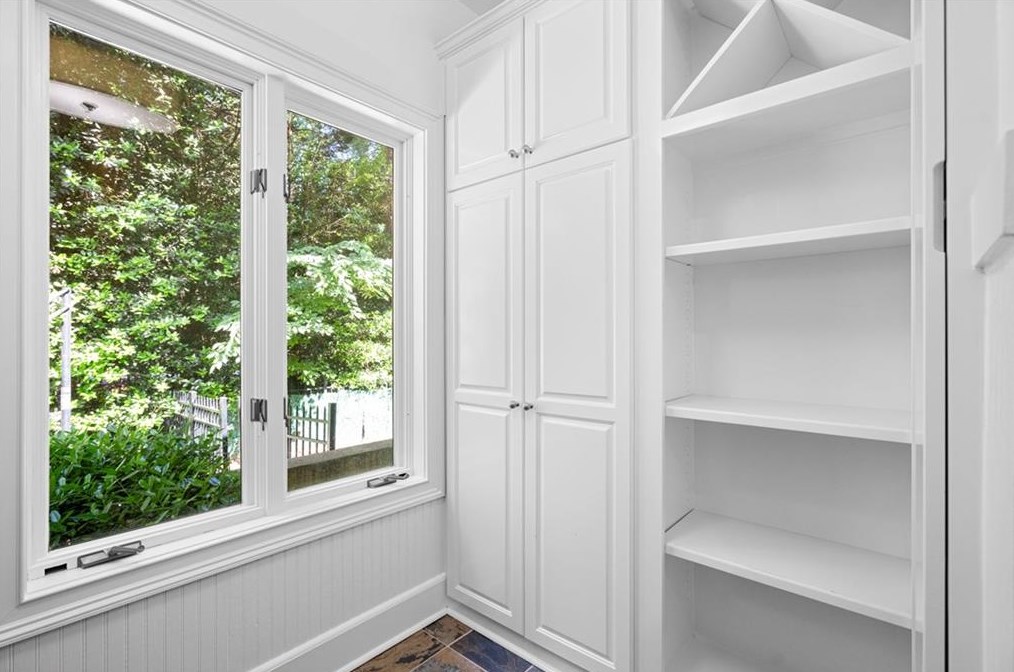 820 Malvern Hl, Alpharetta GA 30022-6227 exterior