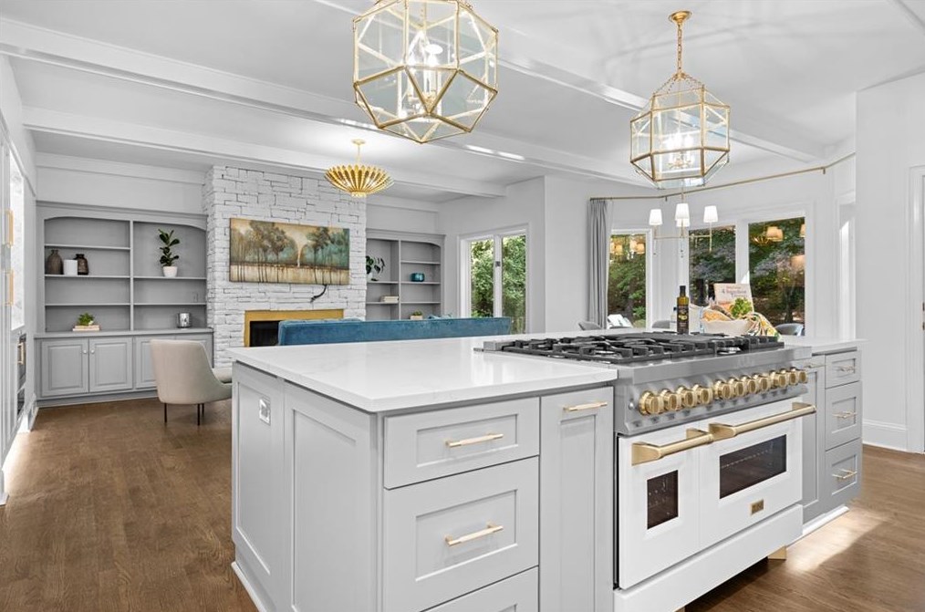 820 Malvern Hl, Alpharetta GA 30022-6227 exterior