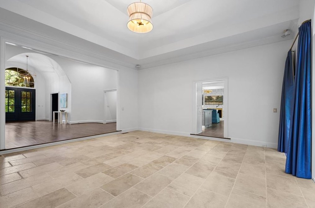 820 Malvern Hl, Alpharetta GA 30022-6227 exterior