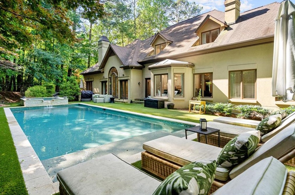 820 Malvern Hl, Alpharetta GA 30022-6227 exterior