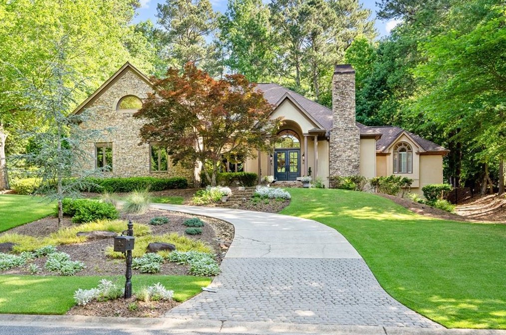 820 Malvern Hl, Alpharetta, GA 30022-6227